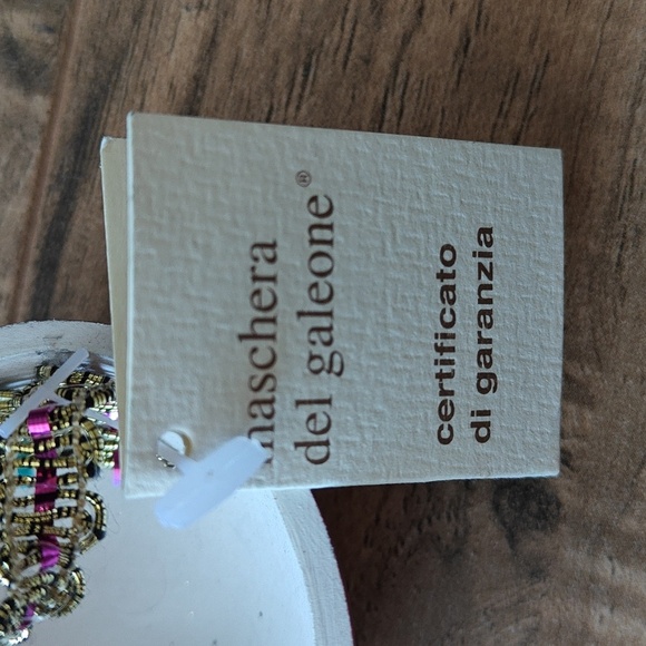 NWT Italian Mask Decor - Picture 3 of 7